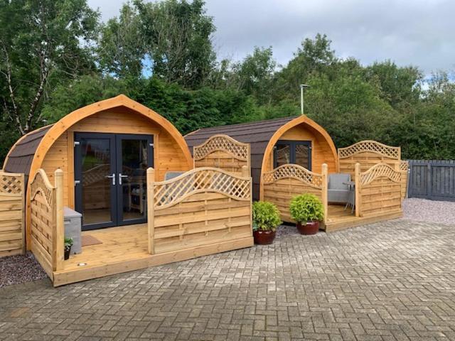 פורט ויליאם Conifer Cabins מראה חיצוני תמונה