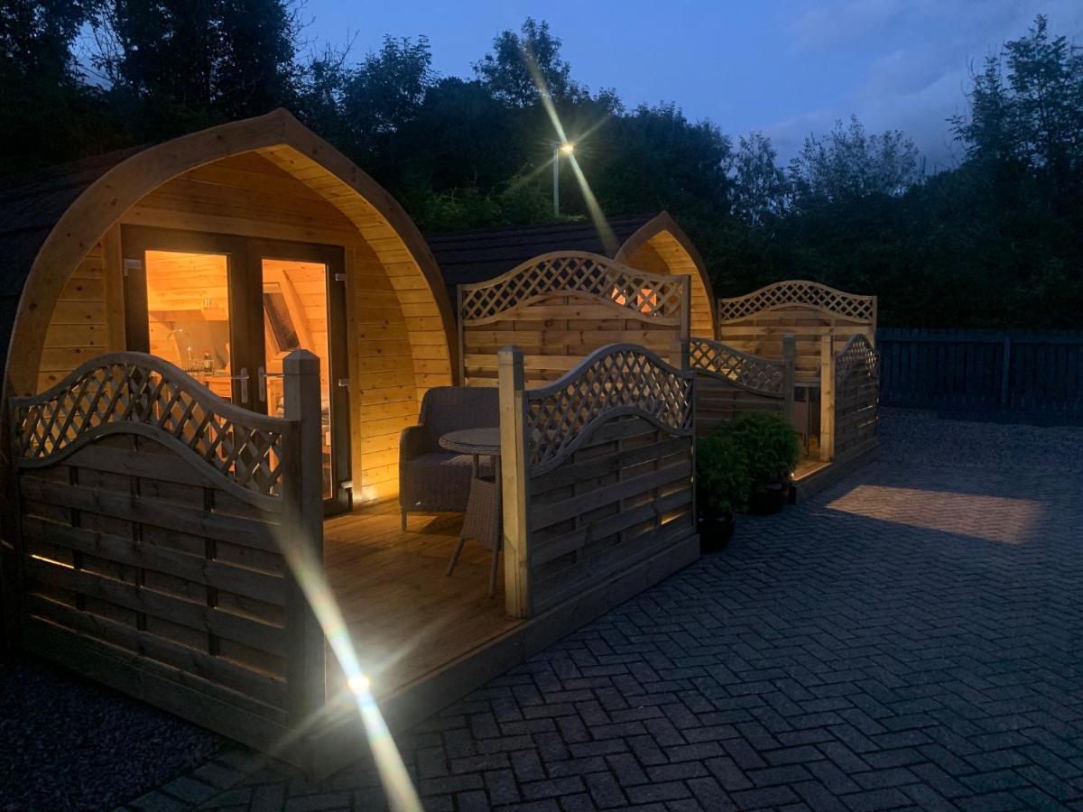 פורט ויליאם Conifer Cabins מראה חיצוני תמונה