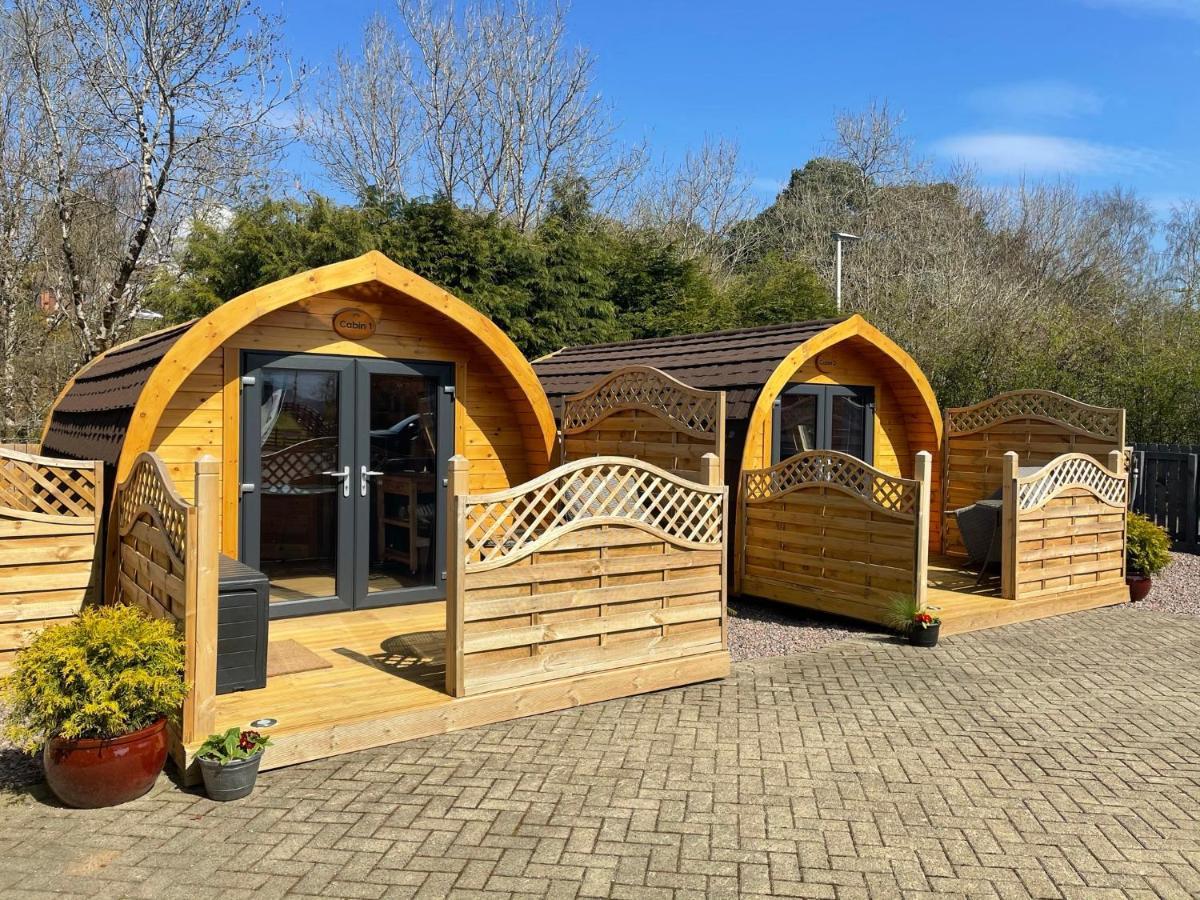 פורט ויליאם Conifer Cabins מראה חיצוני תמונה