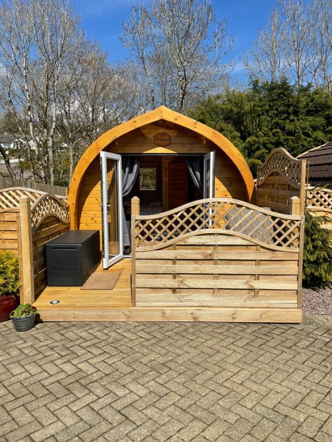 פורט ויליאם Conifer Cabins מראה חיצוני תמונה