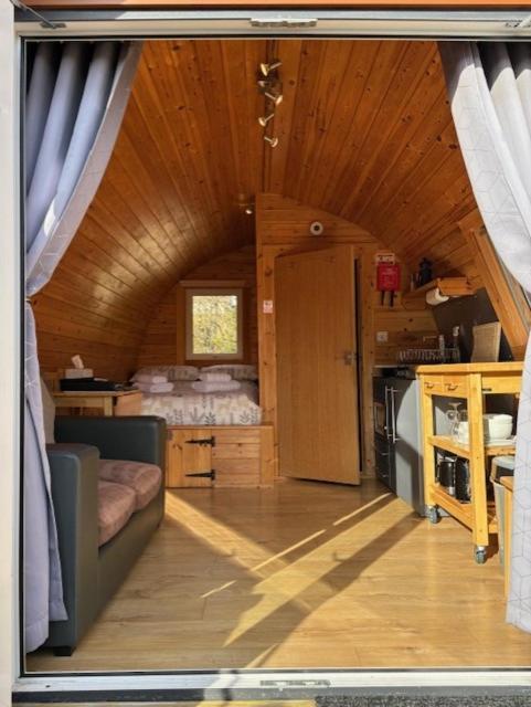 פורט ויליאם Conifer Cabins מראה חיצוני תמונה