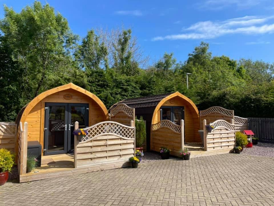 פורט ויליאם Conifer Cabins מראה חיצוני תמונה